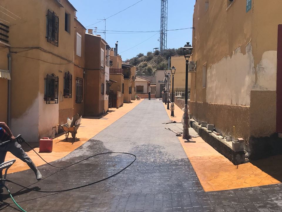 Recta final de la remodelación del barrio de la Cruz